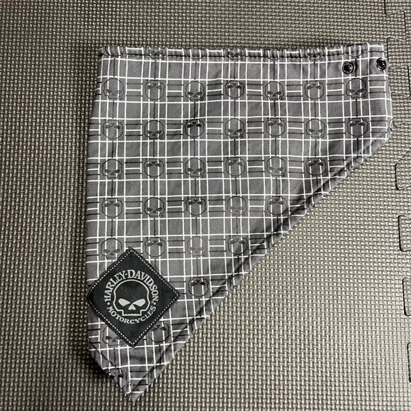 Harley-Davidson Other - Harley-Davidson Skull Plaid Adjustable Dog Bandana Black & Gray Snap Closure